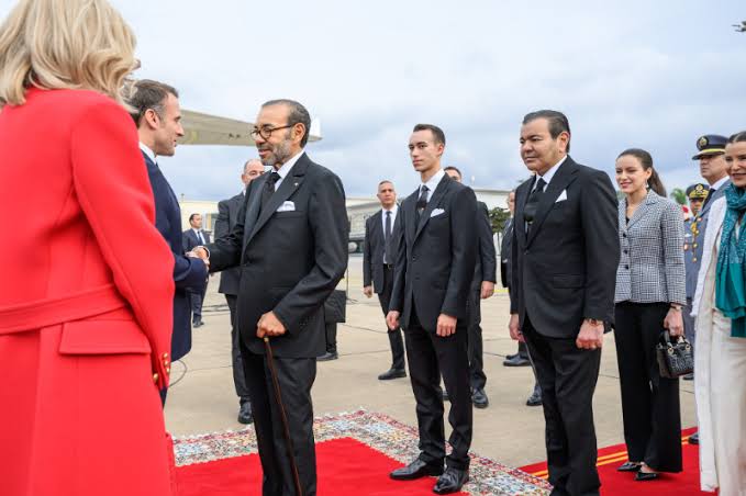 عرش محمد السادس يتهاوى !
