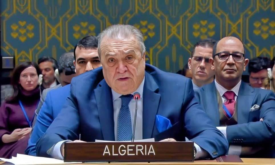 الجزائر : “إسرائيل” تجرّ المنطقة والعالم بأكمله نحو الهاوية