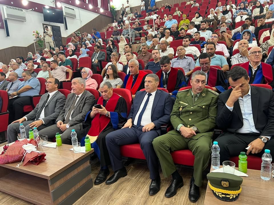 قرابة مليوني طالب يلتحقون بمقاعد الجامعة في الجزائر