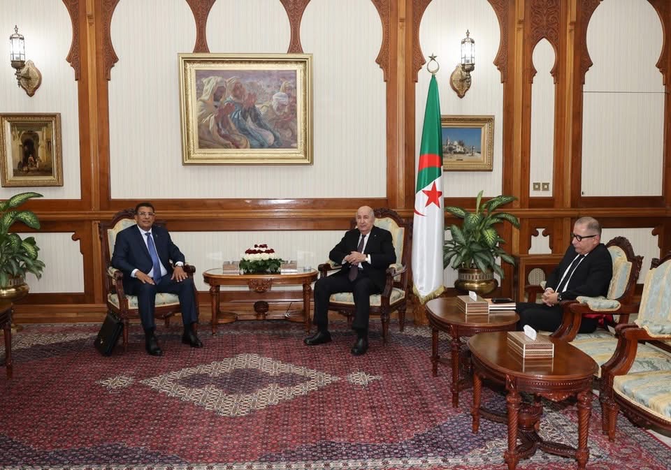 التشاور السياسي مع الأحزاب ..تبون يستقبل رئيس حزب المستقبل