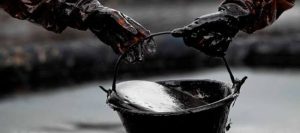 أسعار الذهب الأسود تواصل تراجعها