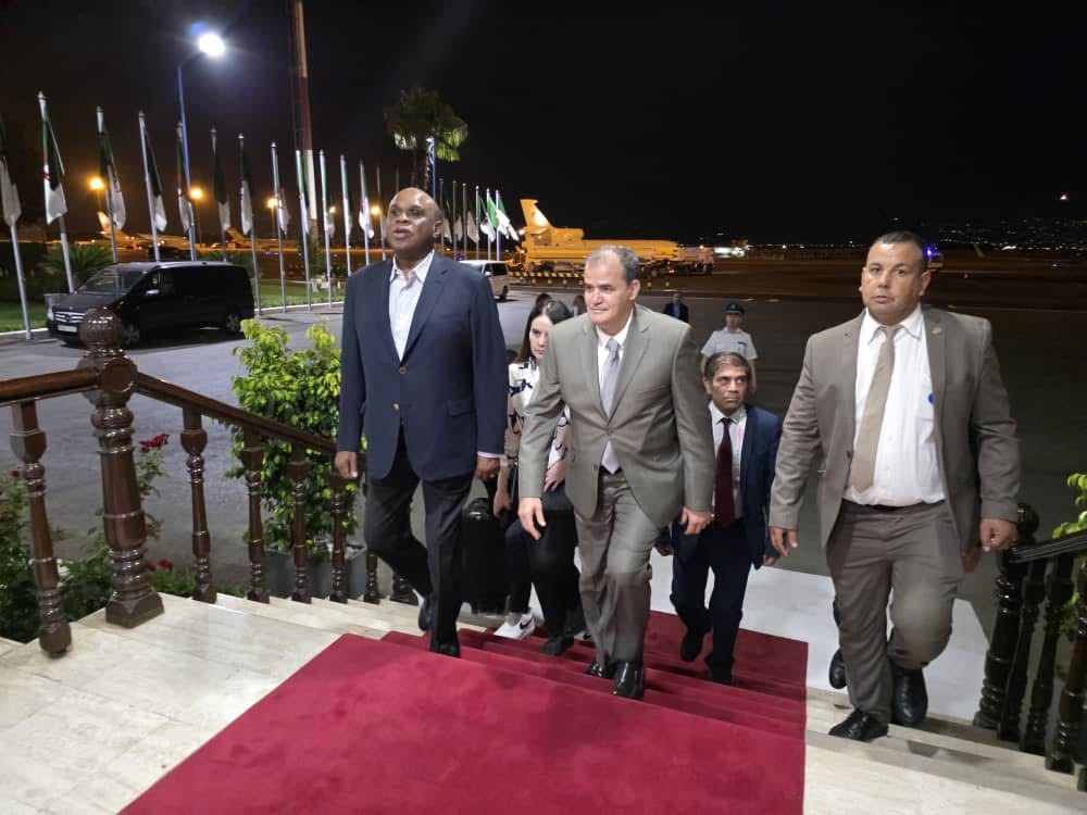 الجزائر محط أنظار  أفريقيا