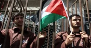 اتفاق غزة.. حماس تسلم قوائم الأسرى الفلسطينيين المطلوب الإفراج عنهم