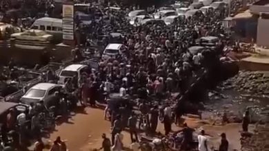 الشعب المالي يدفع ثمن سياسات الانقلابيين .. ندرة الوقود تحول حياة الماليين الى جحيم