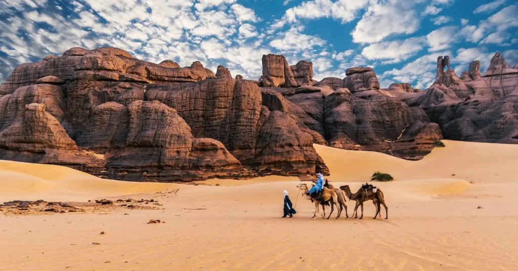 صحيفة إسبانية: “الجزائر الجوهرة التي لم تكتشف بعد”