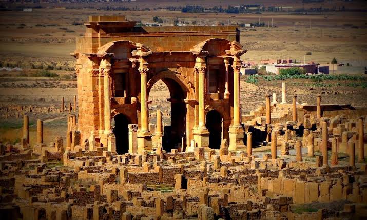 صحيفة إسبانية: “الجزائر الجوهرة التي لم تكتشف بعد”