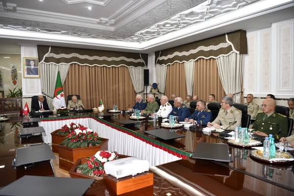 توقيع اتفاق حكومي مشترك للتعاون في مجال الدفاع بين الجزائر وتونس