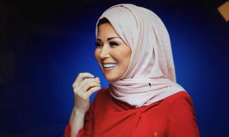 الإعلامية الجزائرية خديجة بن قنة تتربع على عرش “البودكاست” العالمي