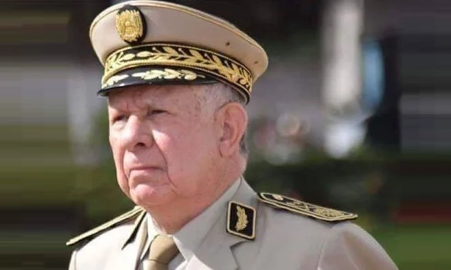 السعيد شنقريحة يشارك في فعاليات أكبر معرض دولي للدفاع بكوريا الجنوبية أديكس 2025