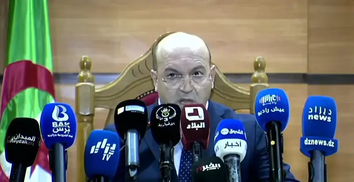 بعد فيديو صادم هز الجزائر.. هذه تفاصيل تفكيك عصابة “هشام الوهراني”