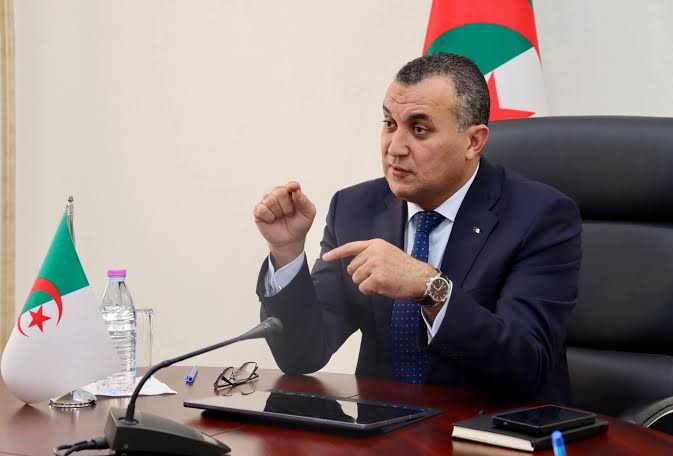 فورت نايت..قرار ينهي الجدل في الجزائر حول اللعبة الأشهر في العالم!