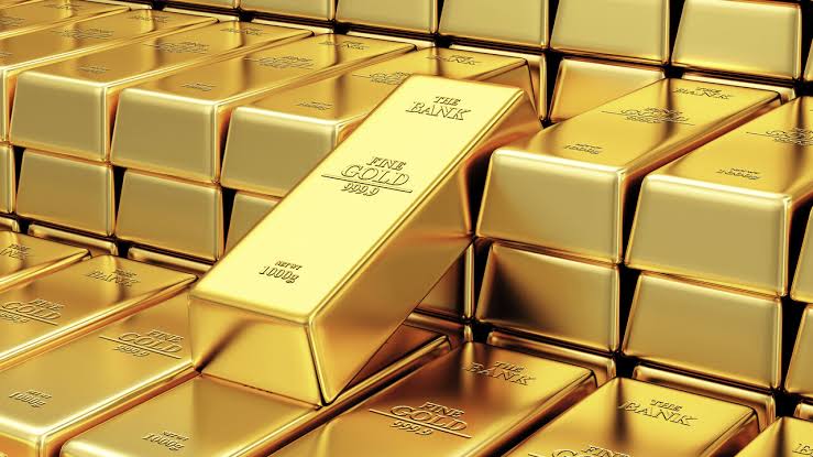 أسعار الذهب تتراجع ..