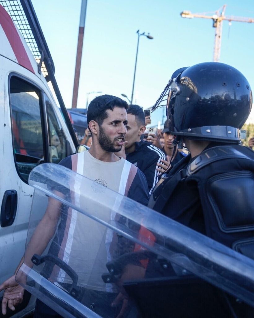 ناشط حقوقي مغربي يطرح 3 سيناريوهات محتلمة للمخزن في مواجهة حراك “جيل زد”