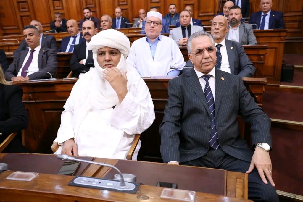 مجلس الأمة الجزائري يصادق على نصي قانوني إحداث أوسمة عسكرية