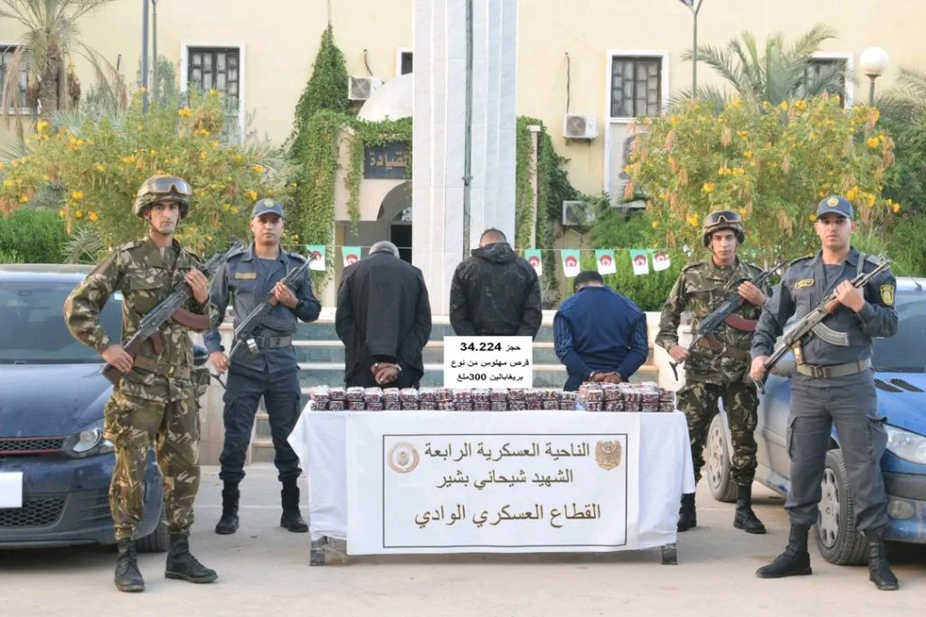 الجيش الجزائري ينجح في تفكيك خلية ارهابية ويواصل اجتثاث بارونات المخذرات