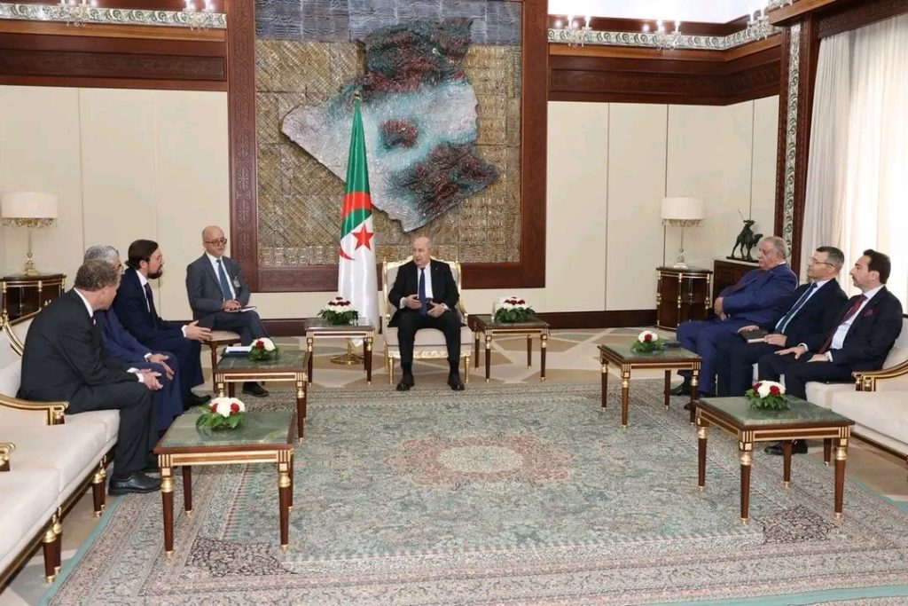 الرئيس الجزائري يستقبل رئيس منظمة أرباب الأعمال الروسية