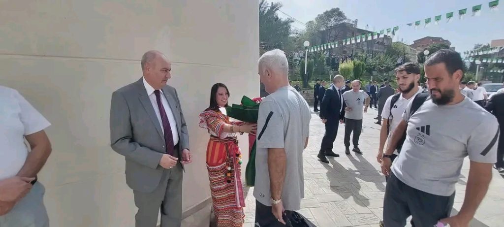 تيزي وزو تنظم احتفالية ضخمة عقب مباراة الجزائر-أوغندا….إليكم التفاصيل كاملة