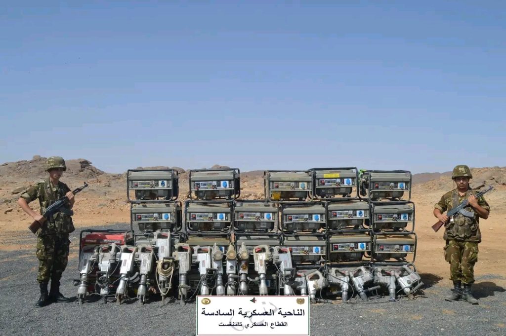 الجيش الجزائري ينجح في تفكيك خلية ارهابية ويواصل اجتثاث بارونات المخذرات