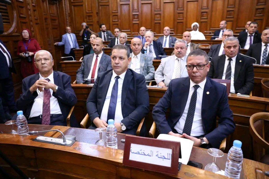 مجلس الأمة الجزائري يصادق على نصي قانوني إحداث أوسمة عسكرية