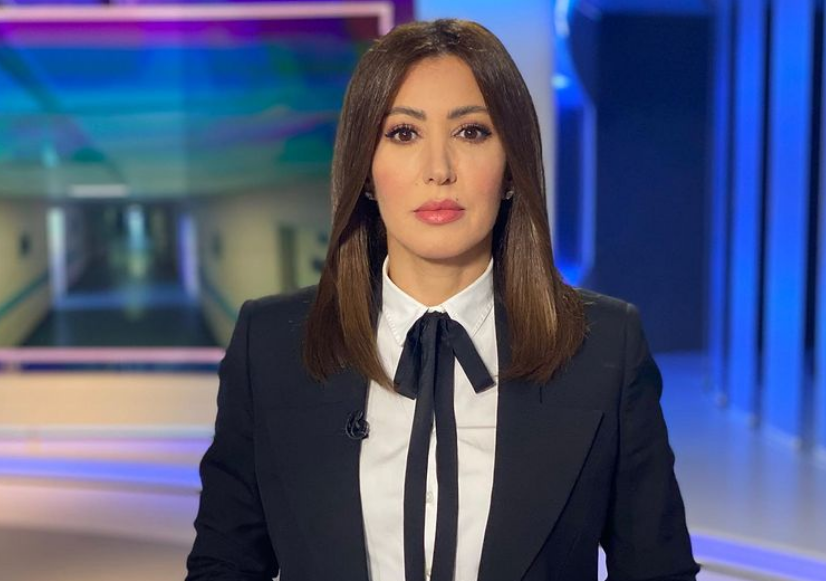 المذيعة الجزائرية فيروز زياني تتوج بجائزة “إيمي العالمية 2025” عن برنامج “للقصة بقية”