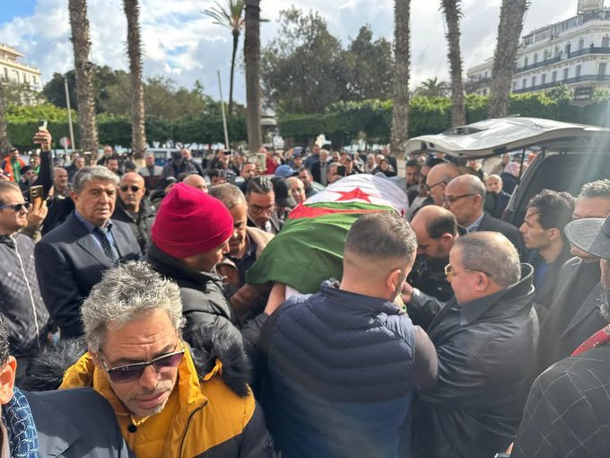 الجزائريون يشيّعون “ملكة الكوميديا” الراحلة بيونة إلى مثواها الأخير