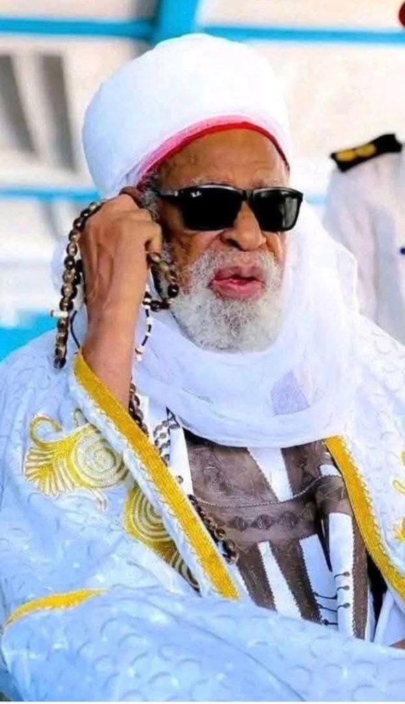 جنازة مليونية في وداع العلامة طاهر عثمان بوتشي في نيجيريا