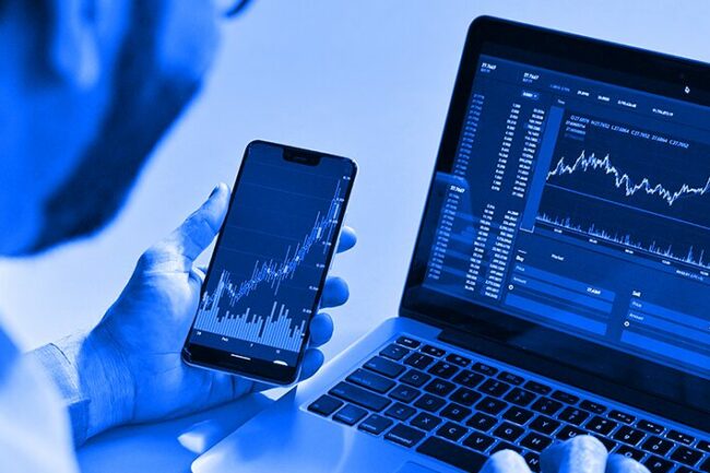 إخضاع عمليات التنازل لفائدة الأجانب عن أسهم الشركات في القطاعات الاستراتيجية إلى الترخيص المسبق