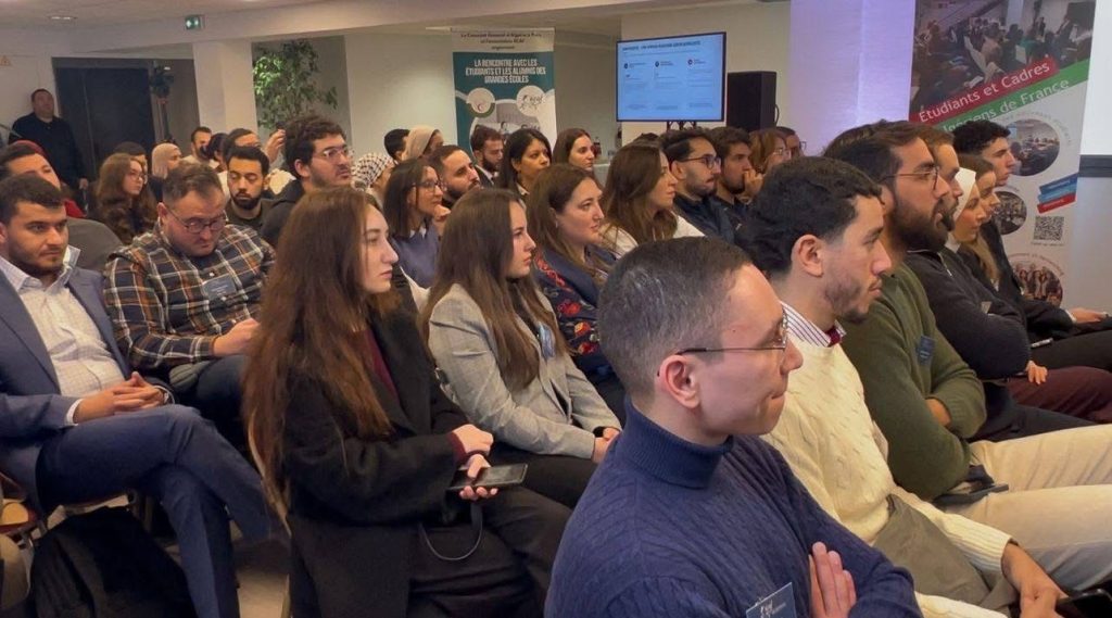 شايب في لقاء افتراضي مع نخبة من الطلبة الجزائريين وخرجي المدارس العليا المرموقة في أوروبا