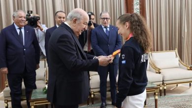البطلة الأولمبية والعالمية كيليا نمور في ضيافة الرئيس تبون