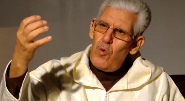 مفكر جزائري يكسر حاجز الصمت ويفتح النار على نظام المخزن المغربي وأذنابه