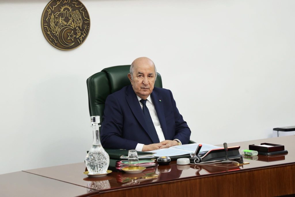 الرئيس تبون يأمر بإعداد مشروع لرفع الأجور ومنحة البطالة