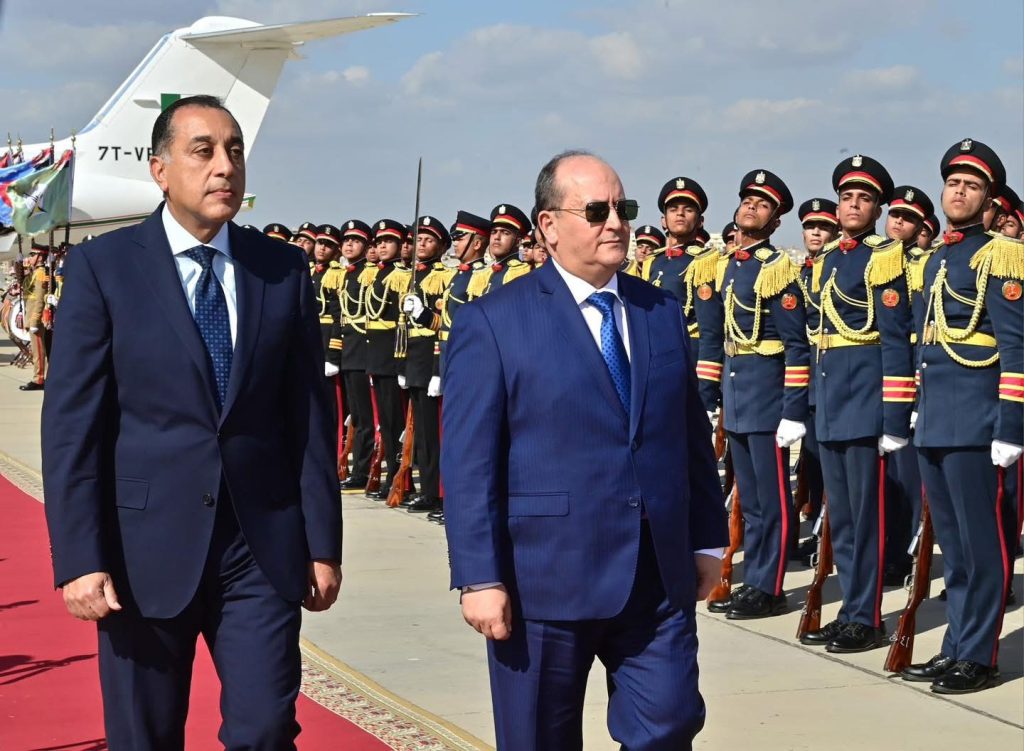 أجندة مكثفة للوزير الأول الجزائري في القاهرة 