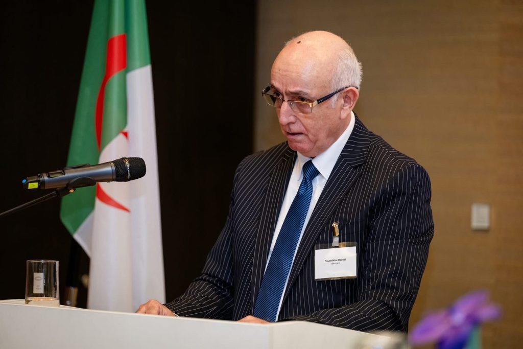 مسؤول: الجزائر تمتلك مقومات قوية لتكون مورداً رئيسياً للطاقة النظيفة نحو أوروبا
