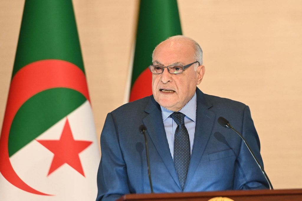 وزير الخارجية الجزائري : بيان الفصائل الفلسطينية مجهول المصدر ومشبوه!