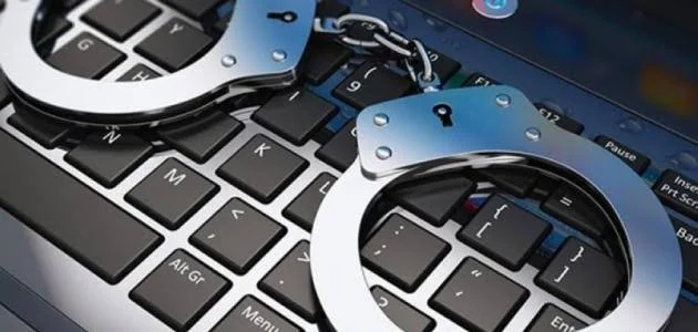 خمس سنوات نافذة في حق تيكتوكر جزائرية تنشر محتويات مخلة بالحياء