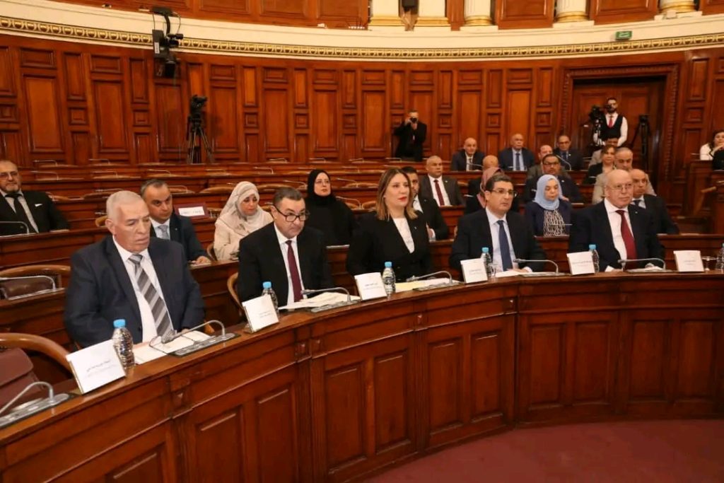 نحو رقمنة شاملة لخدمات قطاع النقل في الجزائر