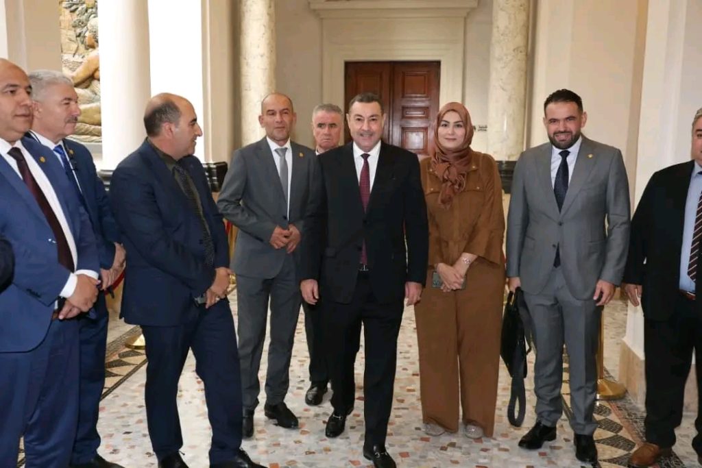 نحو رقمنة شاملة لخدمات قطاع النقل في الجزائر