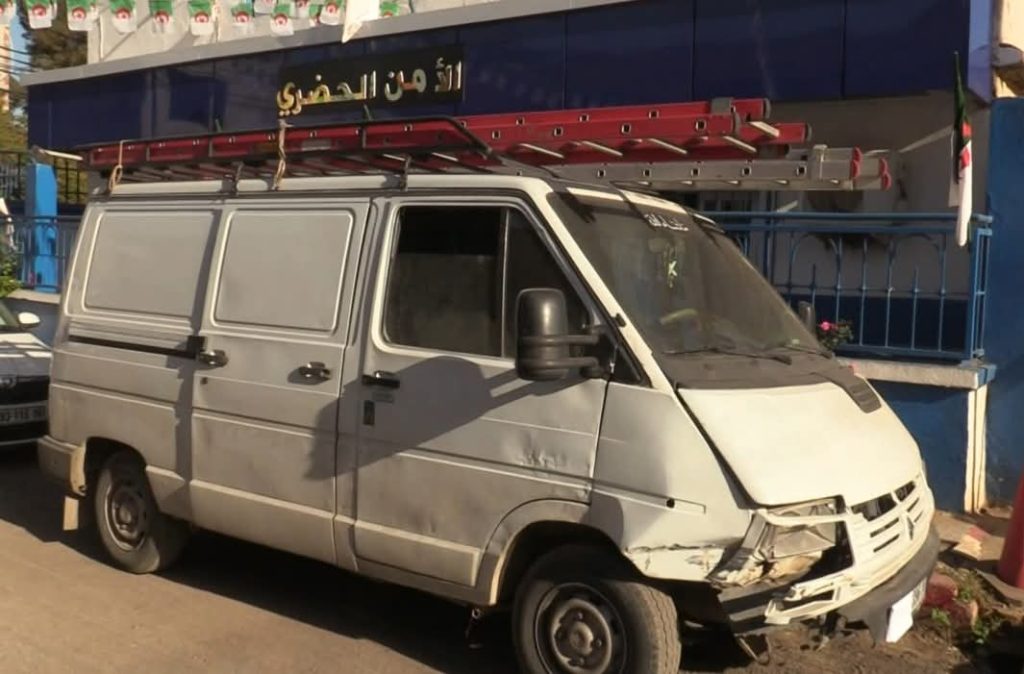 الشرطة الجزائرية تطيح بشبكة إجرامية تحترف سرقة كوابل الألياف البصرية