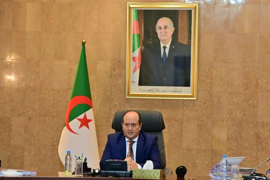 ملفات هامة على طاولة الحكومة الجزائرية