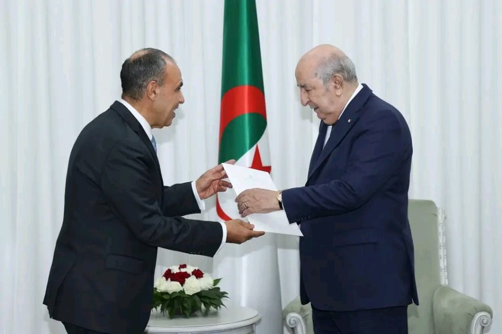 السيسي يبعث برسالة إلى الرئيس تبون