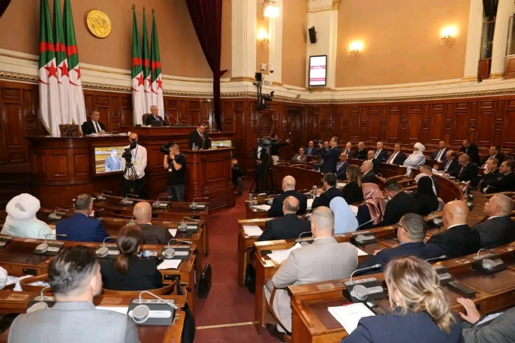 نحو رقمنة شاملة لخدمات قطاع النقل في الجزائر