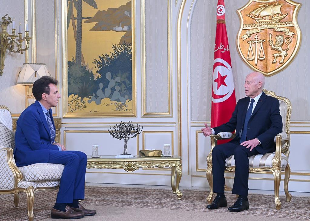 قيس سعيد يوبخ سفير الاتحاد الأوروبي ..تونس ترفض أي تدخل أجنبي في شؤونها الداخلية