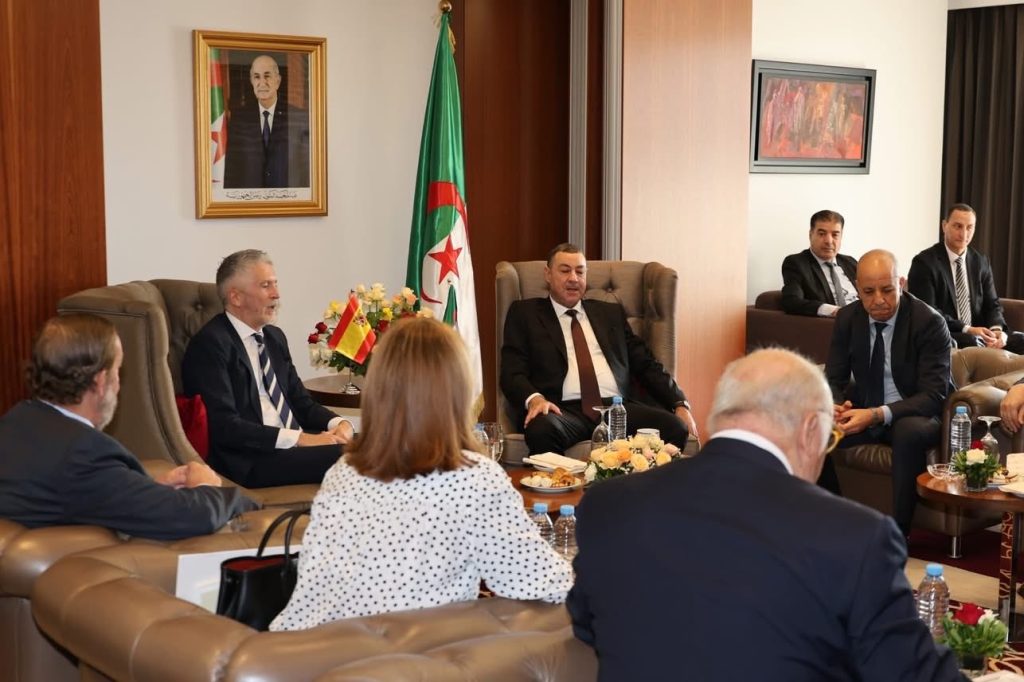 بالون اختبار إسباني نحو الجزائر ..مغزى ودلالات تسريبات مكتب بيدرو سانشيز !