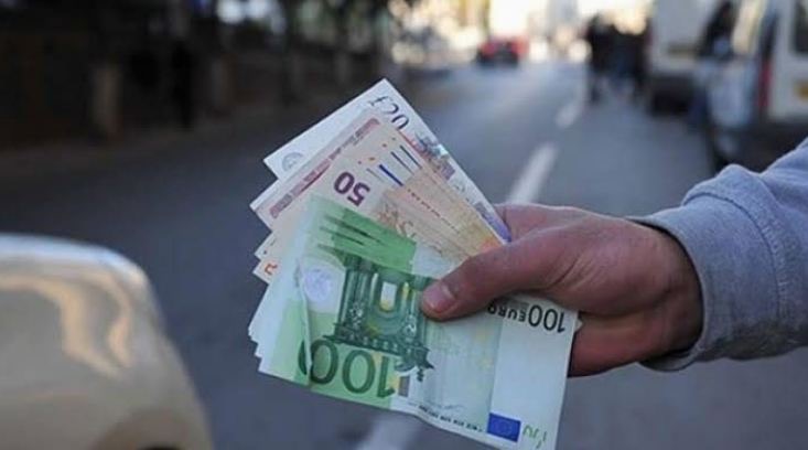 هذه هي أسعار سعر صرف اليورو مقابل الدينار الجزائري في السوق الموازية!