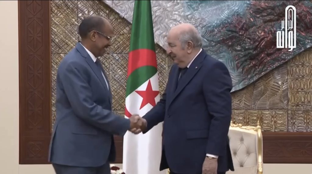 رئيس مفوضية الاتحاد الأفريقي في ضيافة الرئيس تبون
