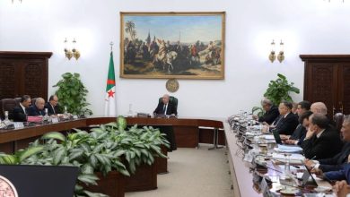 الرئيس تبون يأمر بعدم هدم السكنات غير القانونية خلال فصل الشتاء ..وتوقيف فوري  لرؤساء البلديات المخالفين