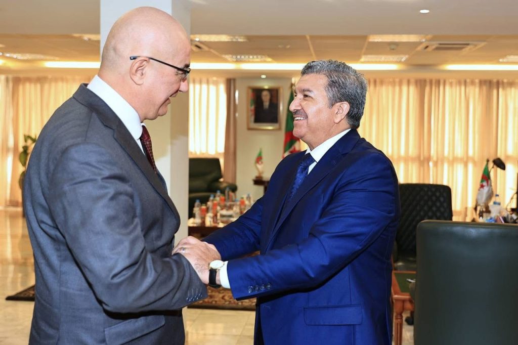 ميلاد قريب لأول جريدة إلكترونية عمومية ناطقة باللغة الأمازيغية في الجزائر