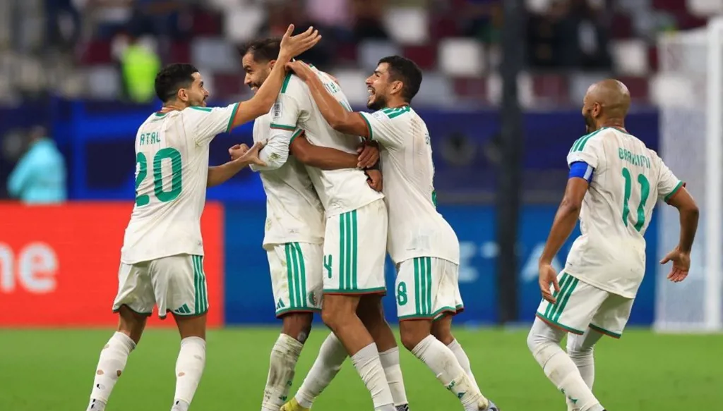 كأس العرب.. مباراة الجزائر والإمارات .. التوقيت، القنوات الناقلة والتشكيلة المتوقعة!