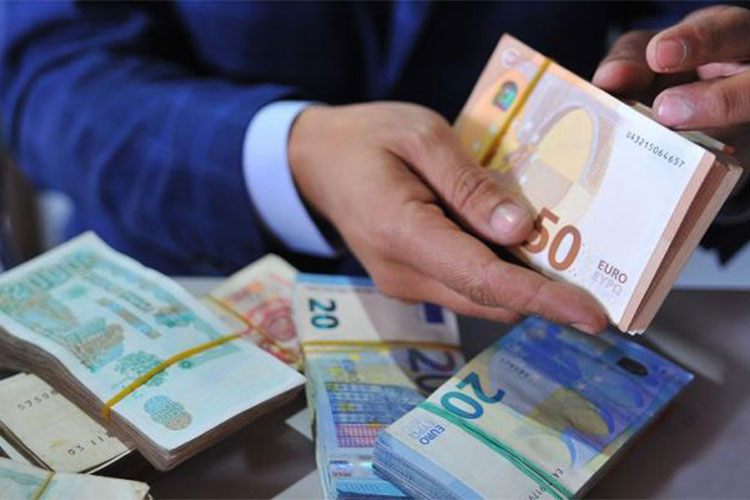 الحبس المؤقت لمتلاعب بشروط منحة السفر في الجزائر!
