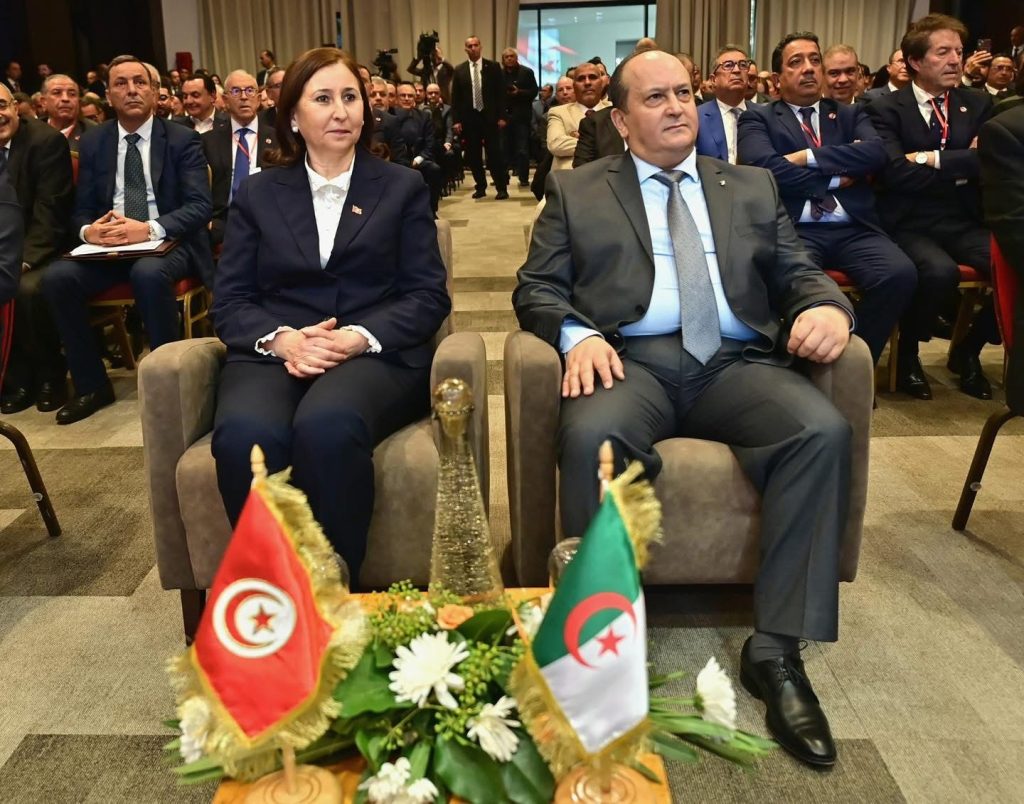 حجم المبادلات التجارية بين الجزائر وتونس يرتفع إلى أكثر من 2.3 مليار دولار!